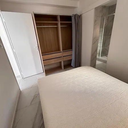 La Pitchounette Bord De Apartamento